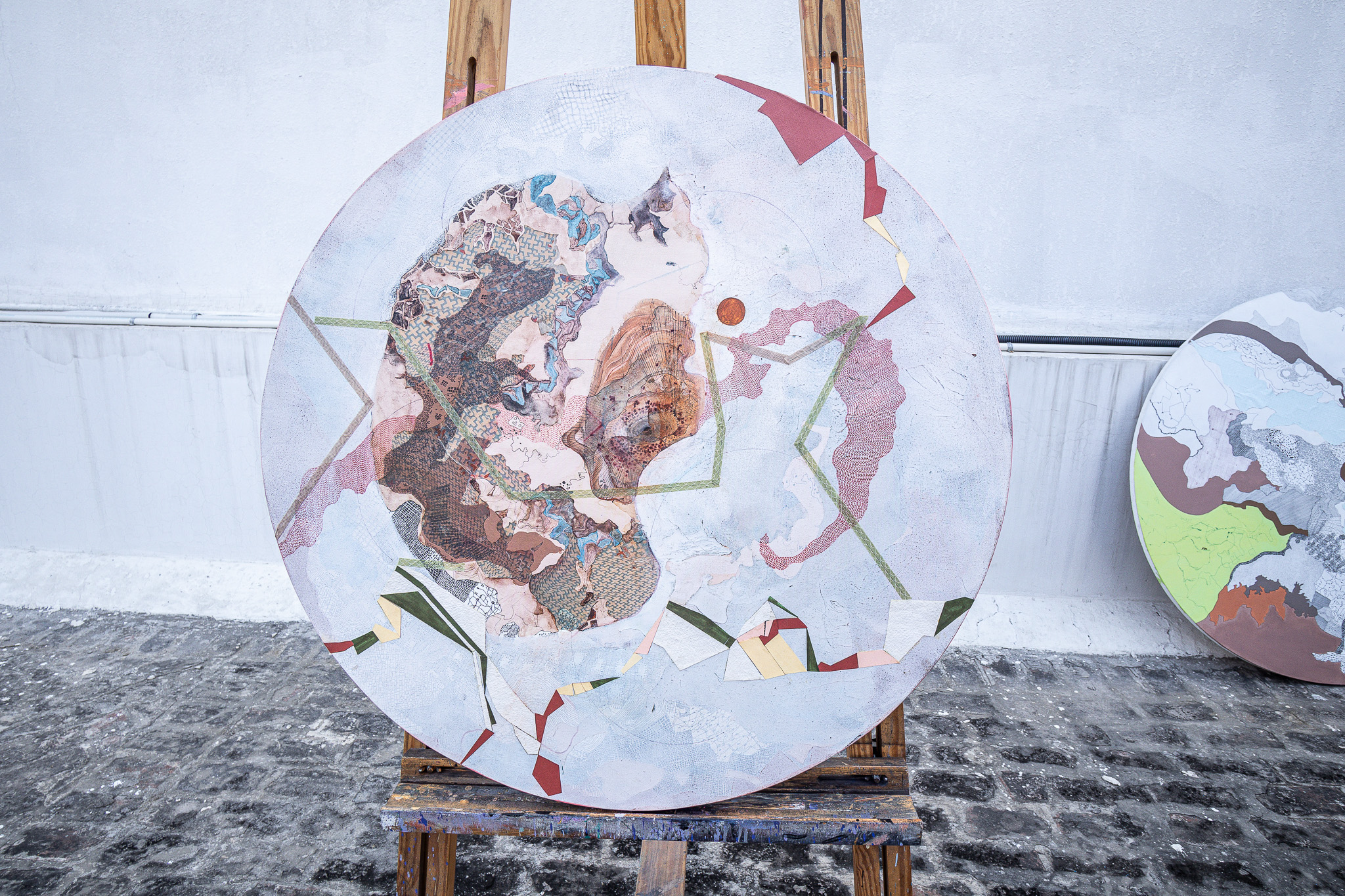 Rose circular work — full view