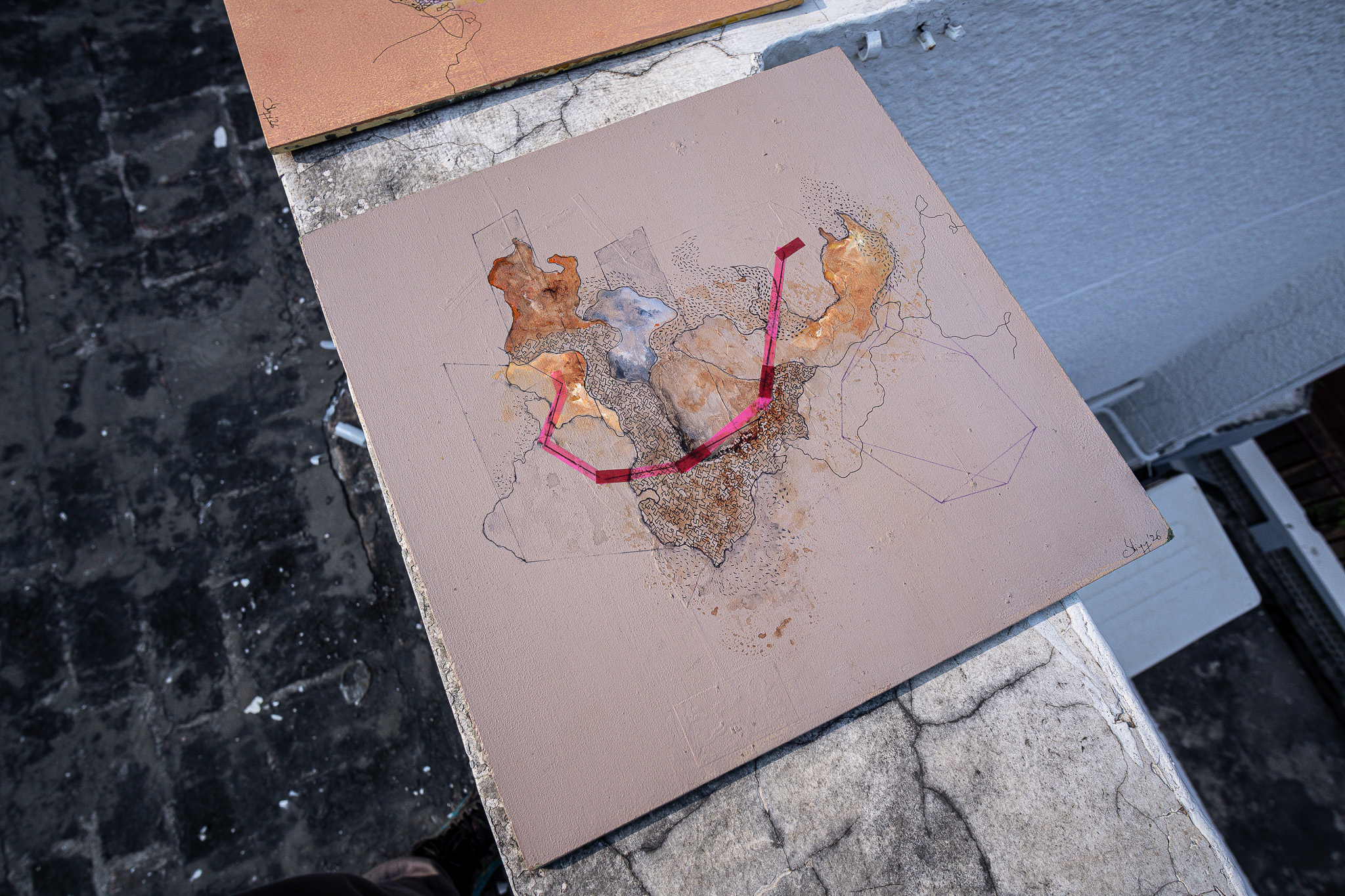 Taupe paper composition — full view